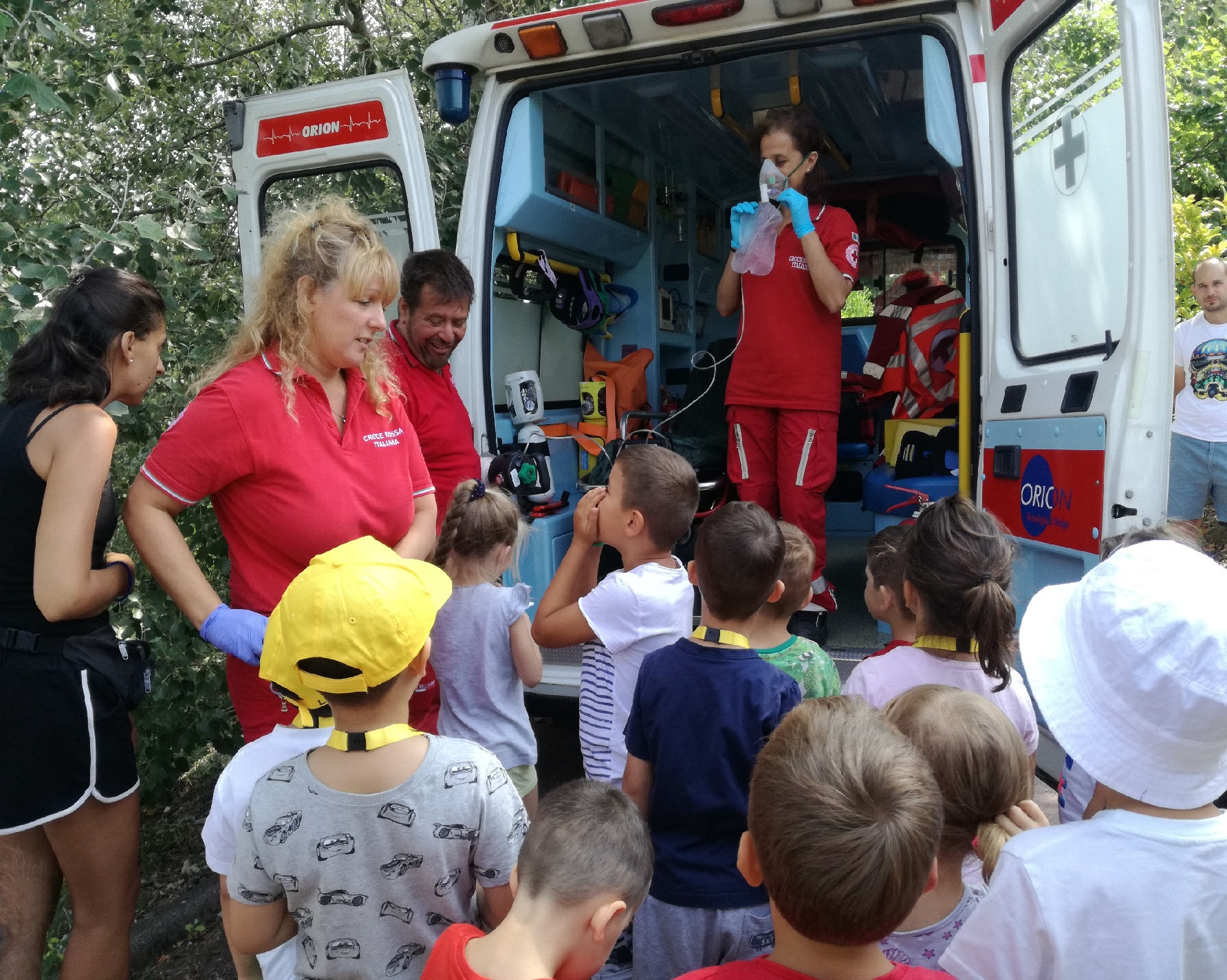 005